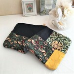 ウイリアムモリスpatch*大人乙女のちょっと大きめ8重ガーゼタオルハンカチ*いちご泥棒*ハニーサックル*ブラック*ネイビー*辛子色*大人カラー*ループ付