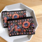 インド刺繍のファスナーポーチ