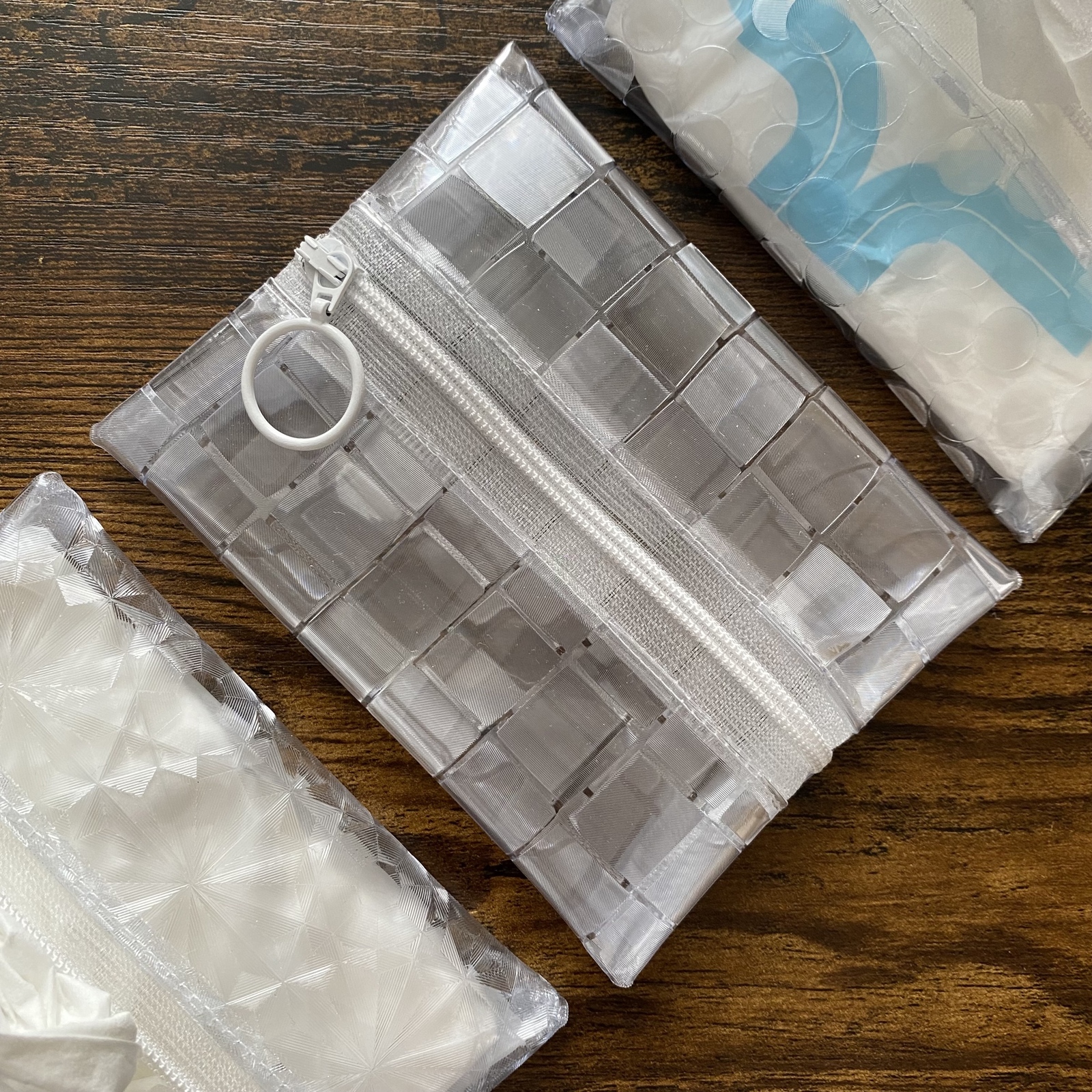 ファスナー付きポケットティッシュケース【クリスタル】PVC クリア