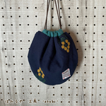 【アウトレット】試作品.傷ありの為　まんまる巾着＊ミモザ刺繍