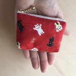 ポケット付き 手のひらポーチ*猫さんのアップリケ付き*