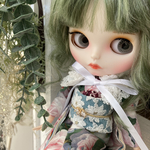 アンティークローズ☆シックでレトロなお着物☆ブライス　アウトフィット☆着物☆リアル柄　薔薇☆ネオブライス☆1/6ドール着物☆レース襟巻・ヘッドドレス付き