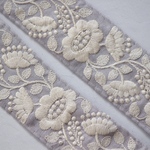インド刺繍リボンᢂ北欧フラワー【パープル】インド刺繍/刺繍リボン/リボン/シルクリボン/トリム/ブレード/ジャガードリボン/チロリアンテープ/レース/チュール
