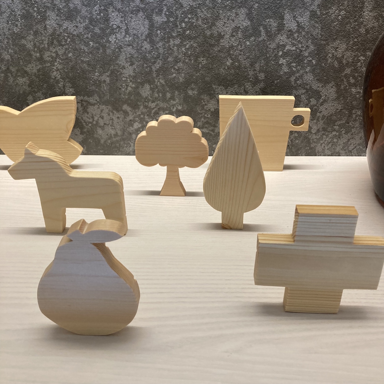 松材】木 の オブジェ ◇松の無垢材からカット◇木 / モチーフ 木製