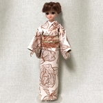 ジェニー 着物　ベージュ・ばら模様