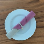 2トーンリネンのくるくる三角袋　箸袋　お箸入れ　カトラリー　メガネケース　万年筆　ペンケース　キャンプにも！リネン100%  パープル紫×きなり色