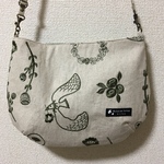 サコッシュ 北欧柄 刺繍 バードガーデン カーキ