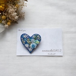 heart flower   ～蒼色ver～ 刺繍ブローチ