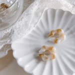 flower ear cuff -cafe latte-