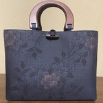 大島紬リメイクバッグ　枝花文　紺色