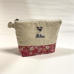 keikoblau様オーダー品☆犬の手刺繍の化粧ポーチ