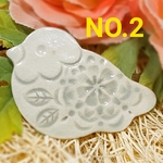 完売【Ao.telier (アオトリエ)】幸せを呼ぶ青い小鳥の陶器ブローチ  No.2