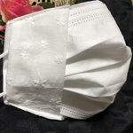 新作💕不織布マスクカバー　花刺繍　綿レース　3D立体マスク対応　インナーマスク　送料込み