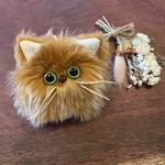 ラスト1個‼︎保護猫チャリティキーホルダー【ゴージャス茶々さん】