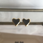 大人のブラック　ハート　ピアス　イヤリング　ゴールドフレーム　箱発送