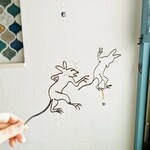鳥獣戯画 🐭 モビール かくれんぼ ネズミ ねずみ 鳥の羽 和風 シンプル フェザー インテリア  鼠 和室 寝室 金運 サンキャッチャー