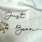 『Just Born』ワイヤーレタリング
