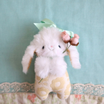 春待ちうさぎのぬいぐるみ（黄色）