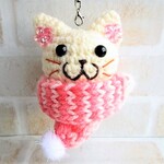 マフラー猫ストラップ☆2022【白猫・サーモンピンクマーブル】