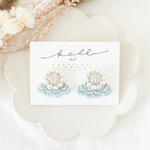 【 パールとフリルの耳飾り 】灰 × 水色 / 刺繍ピアス ( イヤリング )