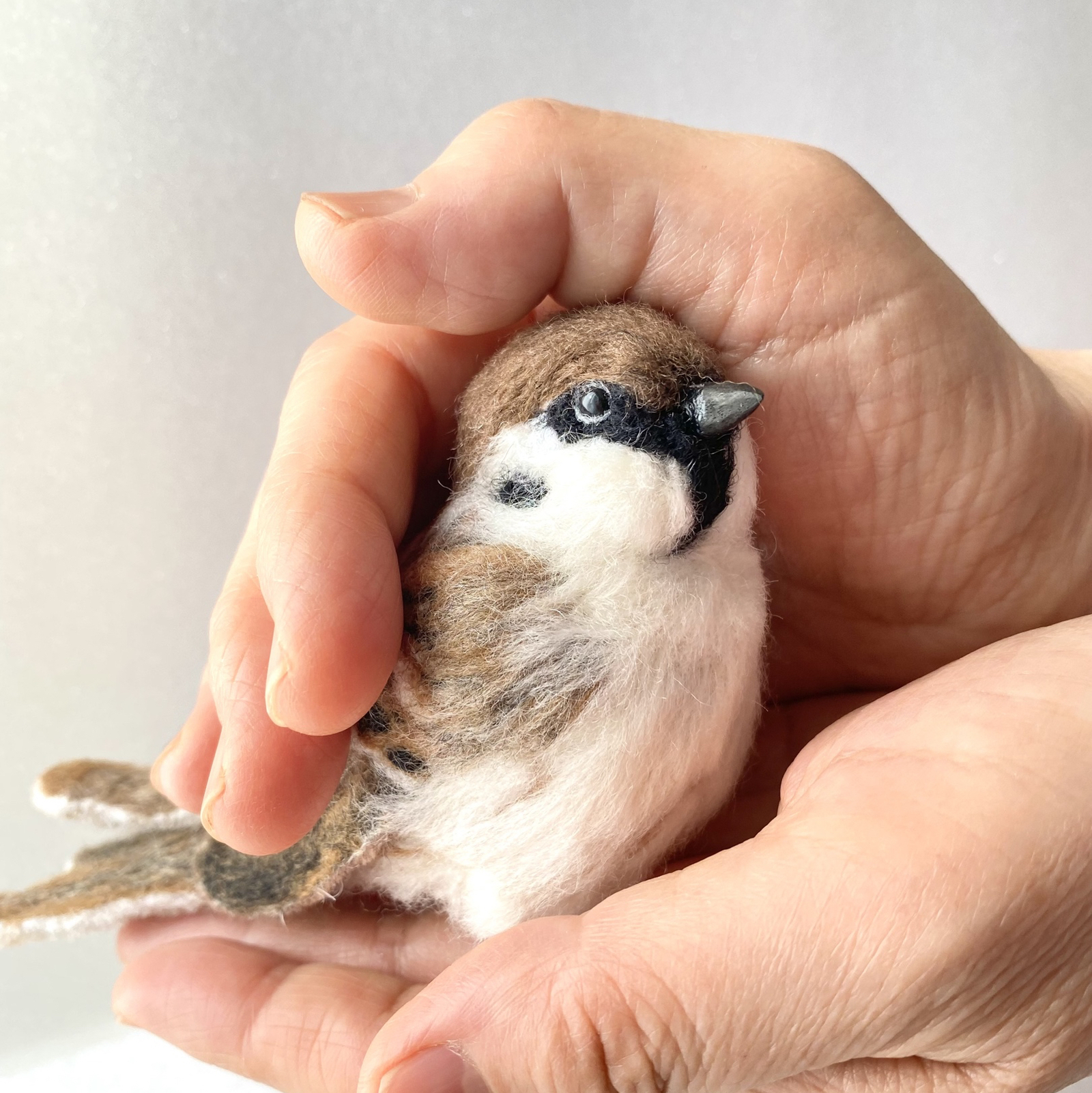 スズメ　レジンヘアゴム　身近な野鳥　可愛いスズメ2 スズメ レジンヘアゴム 身近な野鳥 可愛いスズメ2 スズメに似た身近な野鳥