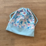 送料込★ちょうちょの柄の巾着☆体操服袋、お着替え袋(ブルー)