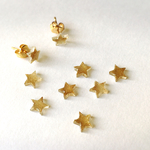 小さな星のピアス(再販4)
