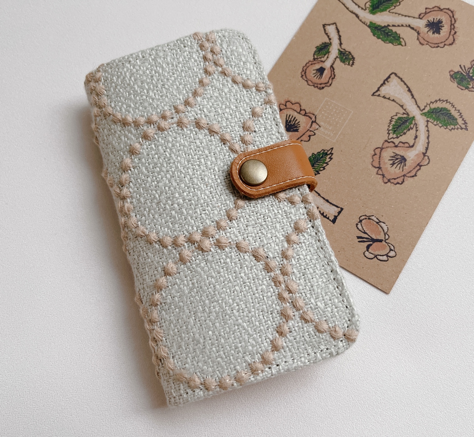 A5 ハンドメイド　ミナペルホネン　手帳カバーケース ミナ ペルホネン / pomppia（navy） ［カズンサイズ（A5）］ - 手帳