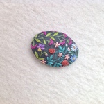 リネンと刺繍の野の花のヘアゴム or ブローチ