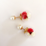red ×white 2way ガラスドーム フラワー キャッチ コットンパール風ピアス