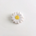 〈 再販 〉お花の刺繍ブローチ