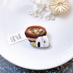 【新作】ホッと日本の食 おみそ汁とおにぎり   刺繍ミニブローチ