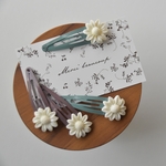 simple daisy ❁ pin