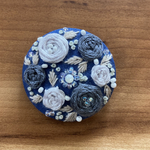 ビーズ刺繍くるみボタン（ヘアゴム/ブローチ）