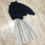 北欧風 ライトグレー お花 の ギャザースカート