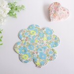 リバティと6重ガーゼのよつばハンカチ*Betsyネオンブルーグリーン×オフホワイト◇1枚