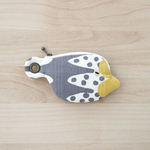 お魚ポーチ 《 gray × yellow ③》
