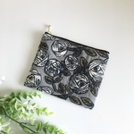 ミナペルホネン生地使用 rosy フラットポーチ グレー　14cm ファスナー