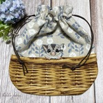 フクロモモンガの手刺繍巾着【刺繍ブローチ取り外し可能】