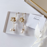 [イヤリング変更可]フラワー×パール×ゴールド ロングピアス イヤリング