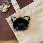 保護猫チャリティキーホルダー【クロさん】