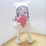 【mokomoko55様オーダー品】おさげな白猫ちゃんのあみぐるみ