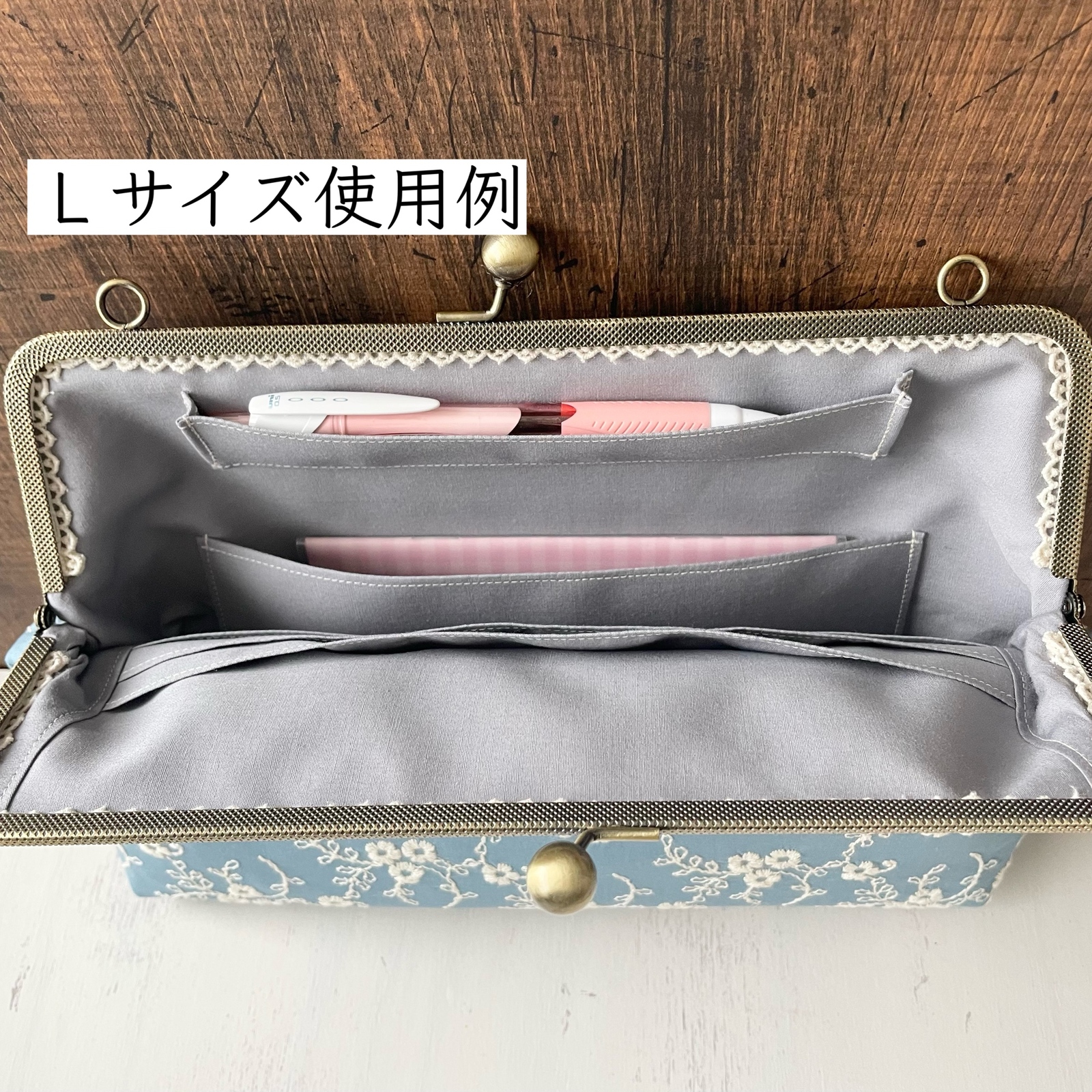 ミナペルホネン　がま口ポーチ　刺繍　本革財布　母子手帳ケース ペンケース小物入れ ミナペルホネン がま口 ペンケース ミニバッグ ポーチ ペン