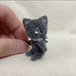 二足歩行　グレーの猫ちゃん　モールアート　モールベア 