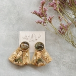 大人気【受注製作】◆beige アンティーク風　インド刺繍ピアス◆