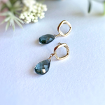 再販♡ モスアクアマリンクォーツのスクエアピアス 14kgf