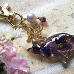 ◇3207再販２ 🦋アメジストの猫と、蝶のバッグチャーム🐈🌸