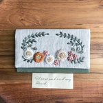 刺繍のカードケース/花園