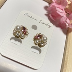 ピンクビジューピアス･.｡*･
