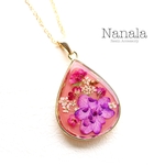 本物のお花のネックレス　レジンアクセサリ―